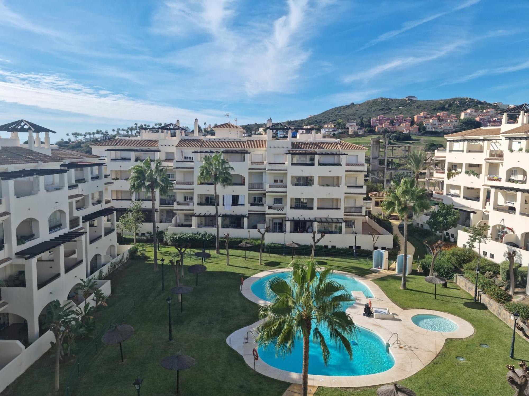 Casa Duquesa With Pool Views Close To Port Apartment *